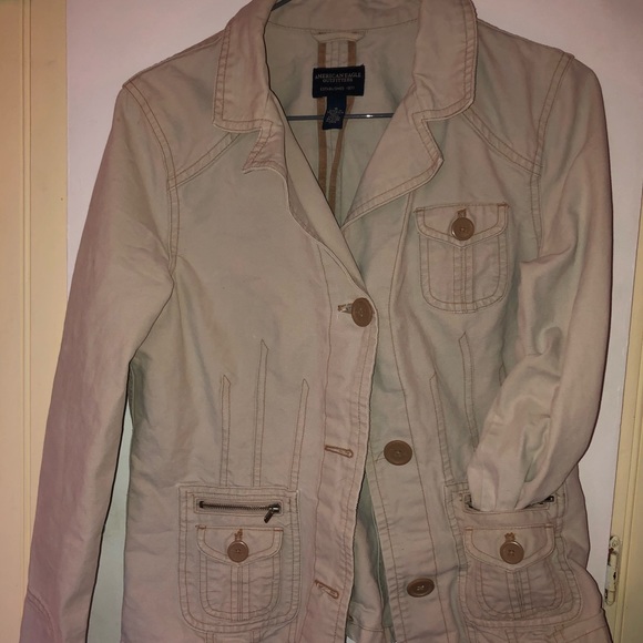 American Eagle tan spring jacket, cropped - Picture 1 of 3